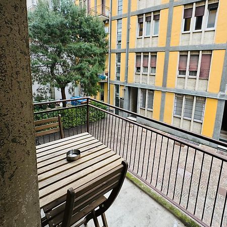 Tiny & Cosy Studio Flat In Комо Екстериор снимка