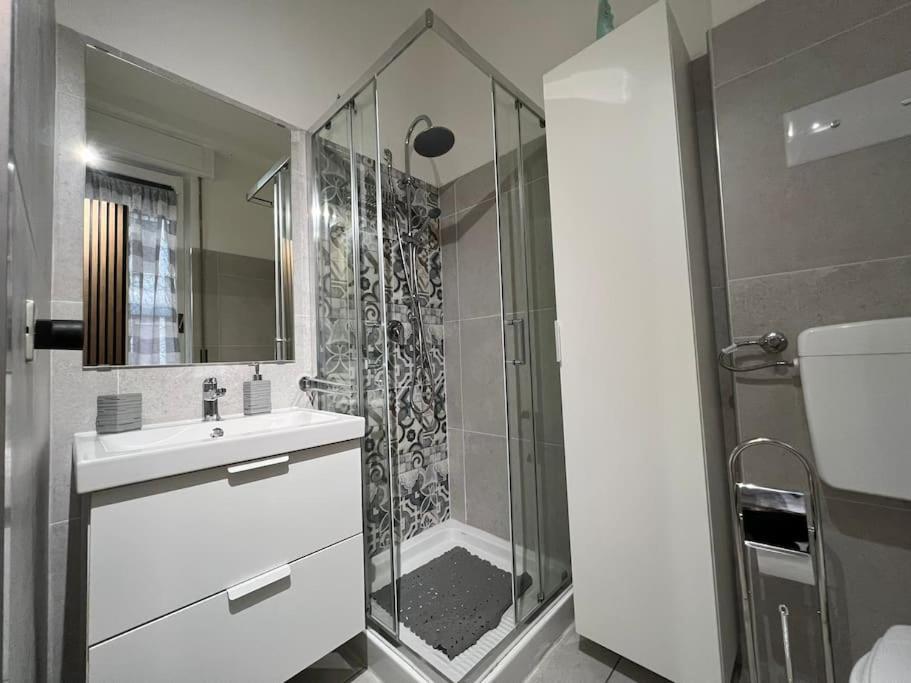 Tiny & Cosy Studio Flat In Комо Екстериор снимка